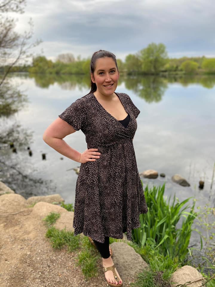 schnittmuster-kleid-fuer-damen-meine-sevilla-valencia-Clara-Kosakowski