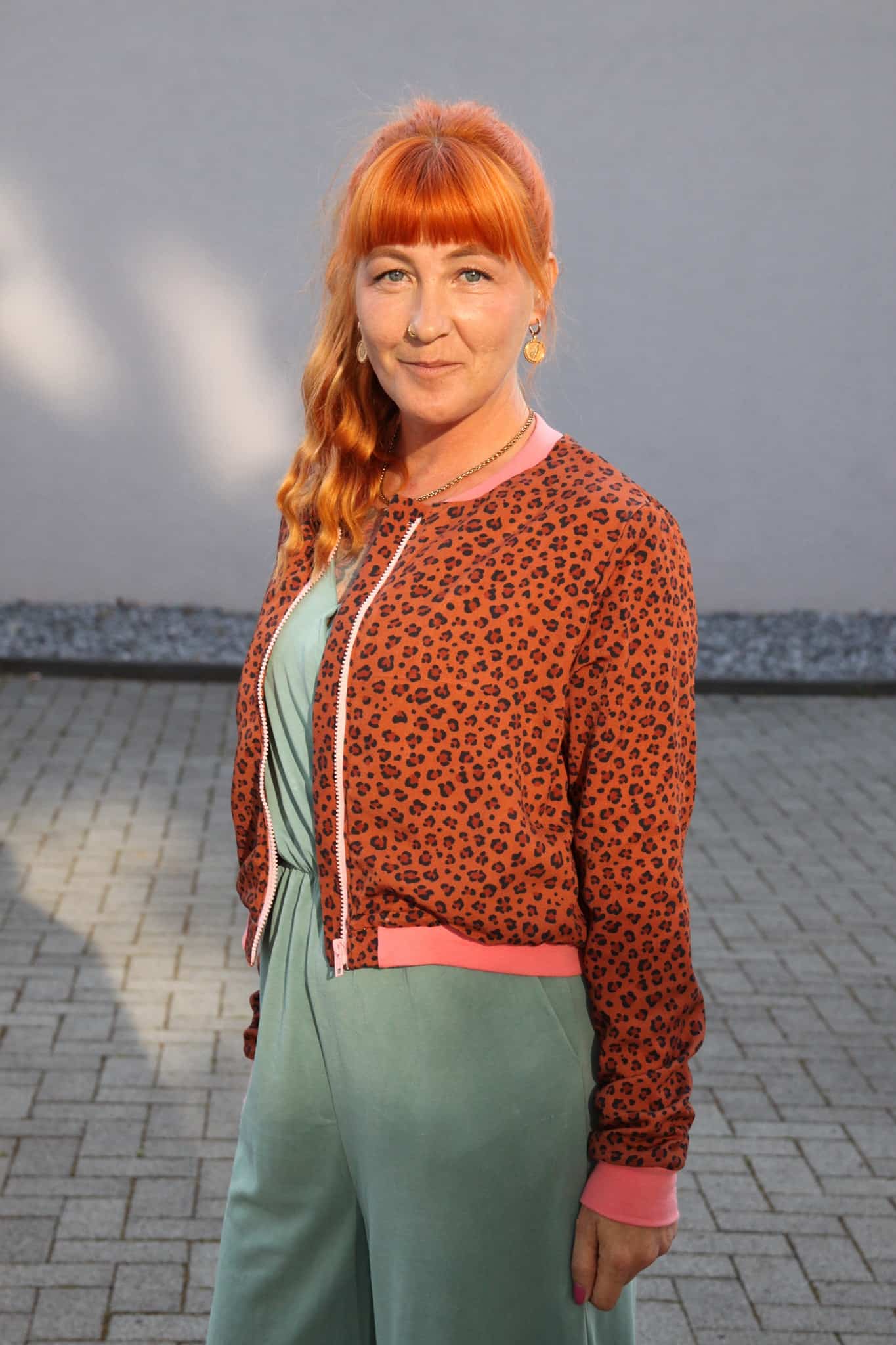 schnittmuster-blouson-fuer-damen-naehanleitung-von-meine-herzenswelt-Jenny-Jeensen