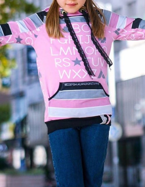 schnittmuster-kapuzenpullover-fuer-kinder-dein-paco