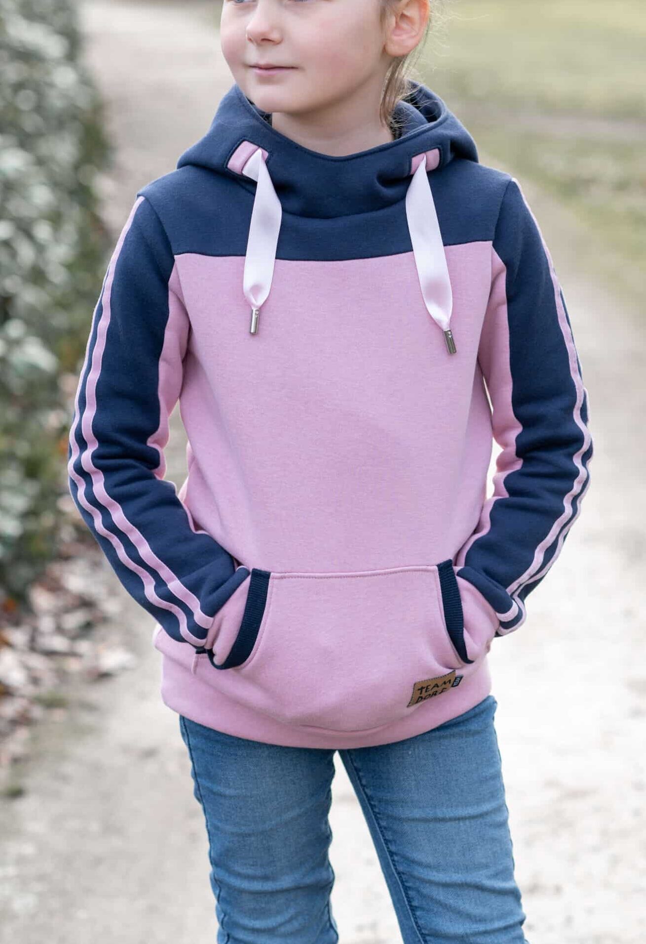 schnittmuster-hoodie-fuer-kinder-naehanleitung-von-meine-herzenswelt-tina kaluza
