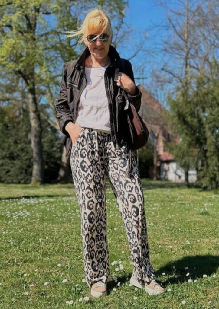 25 35 Kundenbeispiel Nähen Ü50 Sommerhose nähen Stoffhose nähen Schnittmuster Ursel Wessel Meine Herzenswelt