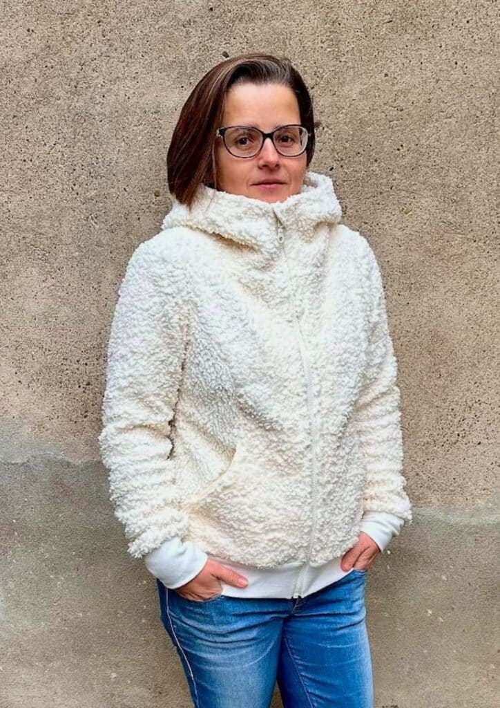 25 40 Teddyjacke nähen aus Sweatjacken Schnittmuster Meine Herzenswelt (4)