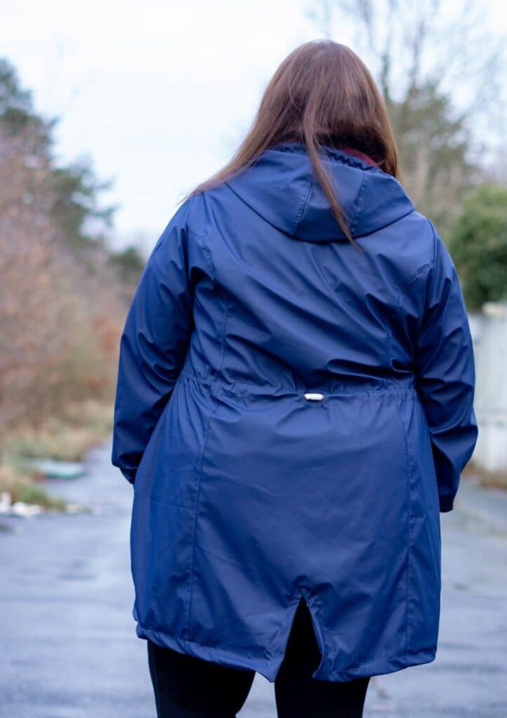 25 45 Regenmantel für Damen nähen Regenjacke nähen Schnittmuster Kundenbeispiel Meine Herzenswelt Nicole Heidtmann (3)