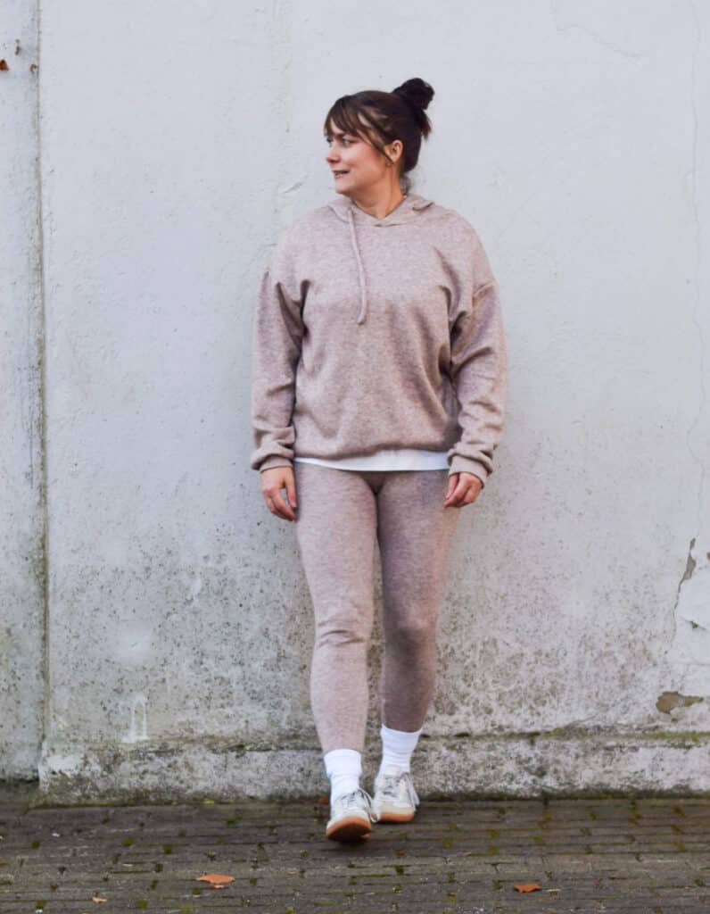 Strickoutfit nähen - Schnittmuster für Strickstoffe - Leggings - Strickleggings für Damen - Meine Herzenswelt