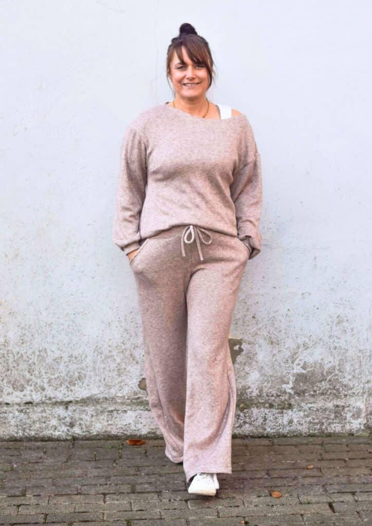 weite Hose aus Strickstoff nähen -Schnittmuster für Strickstoffe die besten Schnittmuster für Strickstoffe für Damen Strickstoffe nähen Meine Herzenswelt