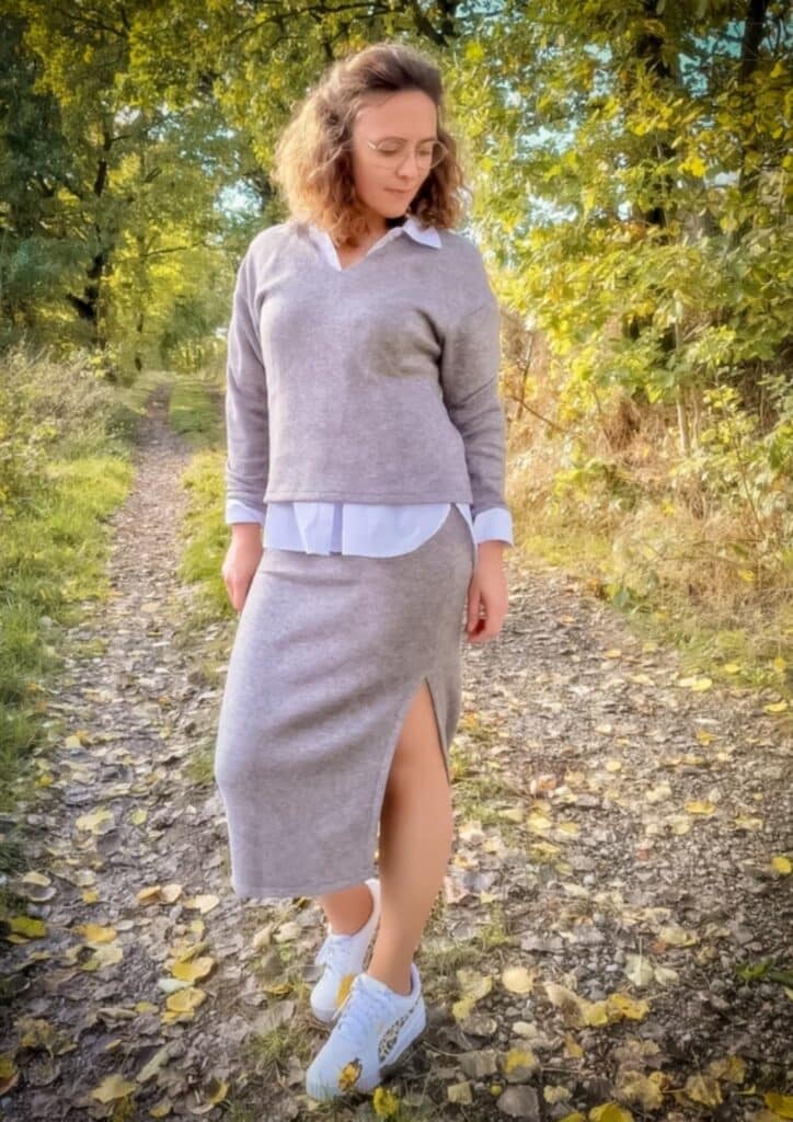 Outfit aus Strickstoffen nähen - Schnittmuster Strickstoffe - Strickpullover nähen - Strickrock nähen - Katharina Kröning